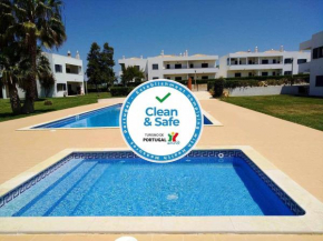 Pool View Apartment by Stay-ici, Algarve Holiday Rental